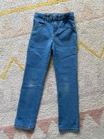 Petit Bateau Mini Boden Mädchen Jeans 128 8a hellblau Saarbrücken-Mitte - St Johann Vorschau