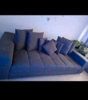 Zwei Grüße Sofa mit 8 Stück Kisen Preis für ein Sofa Rheinland-Pfalz - Speyer Vorschau