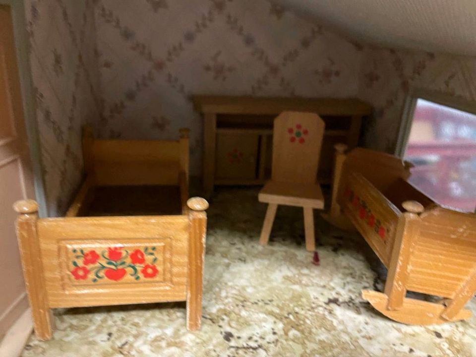 Holz Puppenhaus * Vintage * Holzmöbel * Küche ** Wohnzimmer etc in Solingen