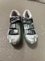 Shimano Click Pedale mit Rennradschuhen gr 38 Kr. München - Unterföhring Vorschau