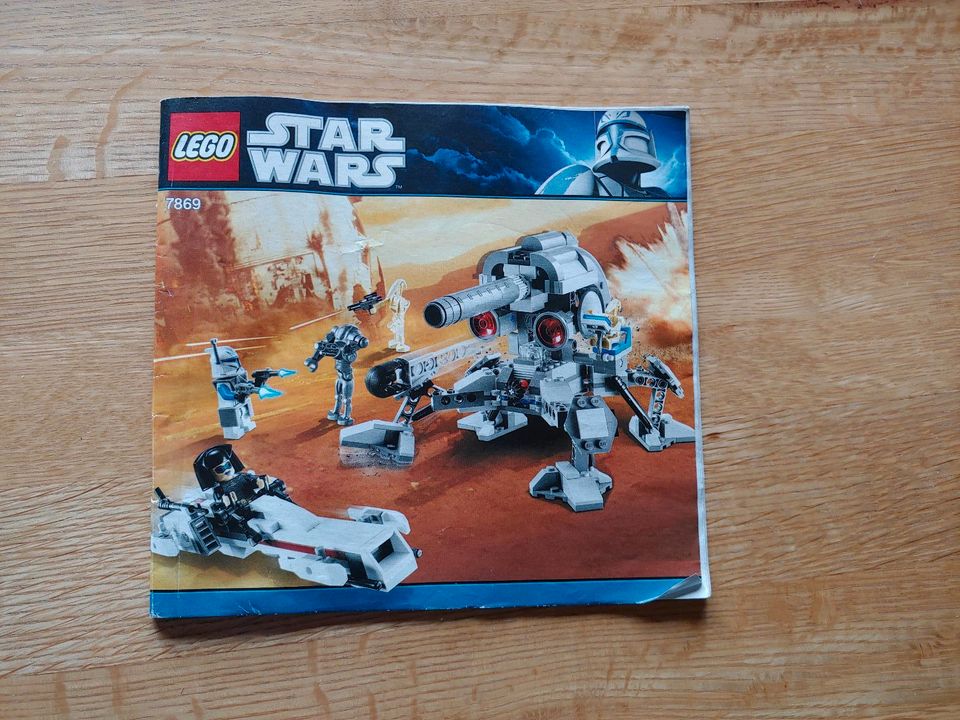 Lego Star Wars 7869 Gebraucht Fast Komplett in Bad Wünnenberg