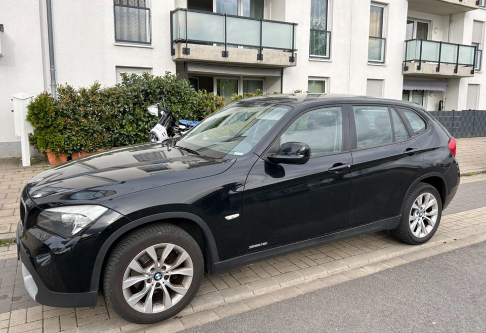 BMW X1 sDrive 18i in Meerbusch