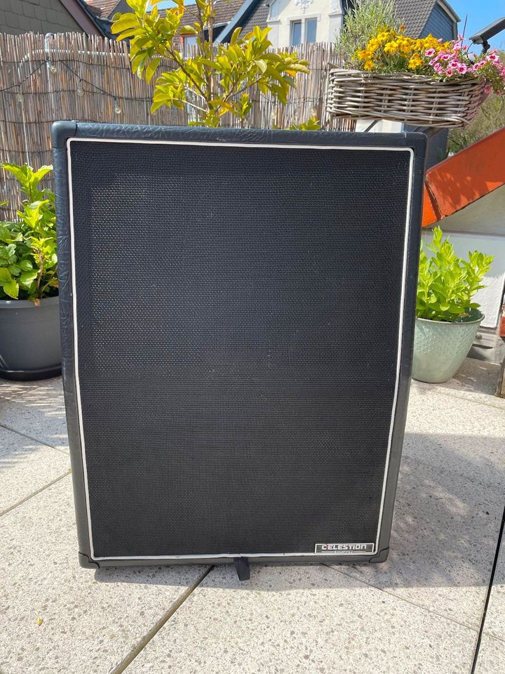 Harley Benton G212 Vertical Celestion V30 in Rosendahl