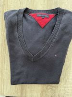 Hilfiger Pullover V-Neck dunkelblau Größe M Damen Nordrhein-Westfalen - Bergneustadt Vorschau