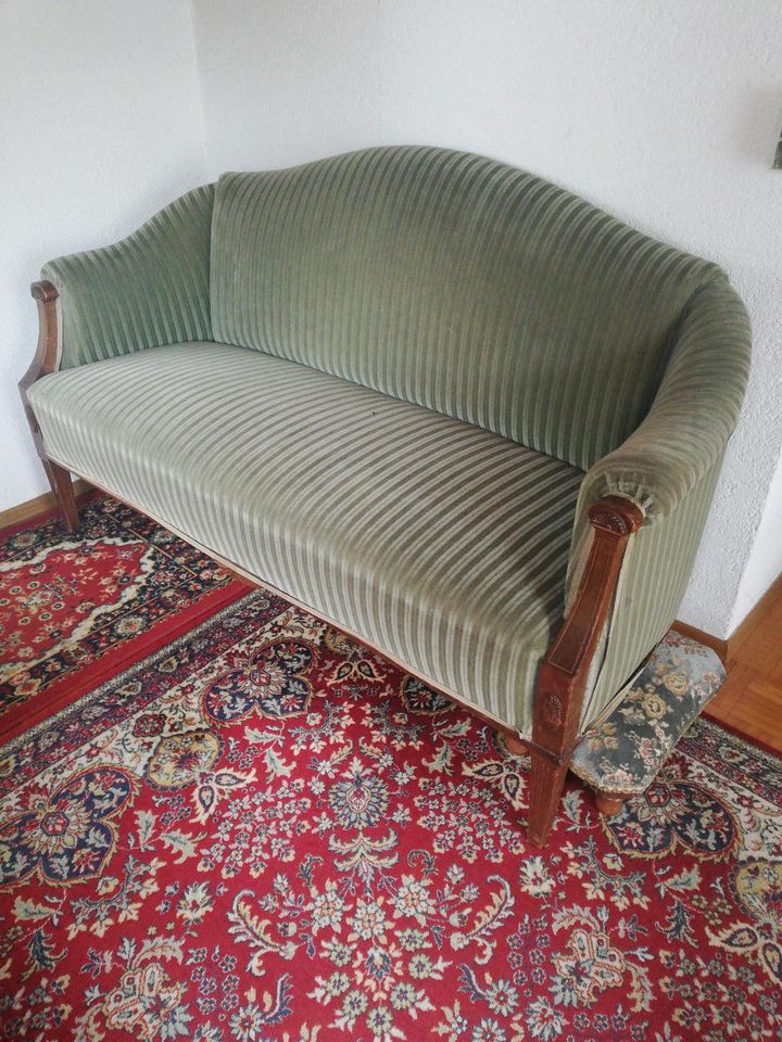 Stühle, Tisch, Sofa in Steinheim an der Murr