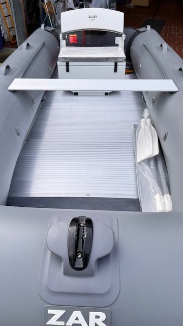 Zarmini Schlauchboot ALU14  nur grau Aussteller 25 PS Yamaha NEU in Schwabach