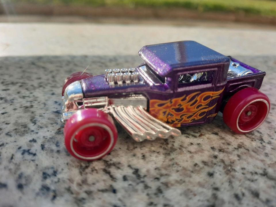 hotwheels set inkl Versand in Ossa (Narsdorf)