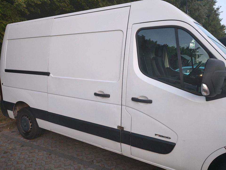 Renault Master 2,3- H2L2-  6800 € in Berlin