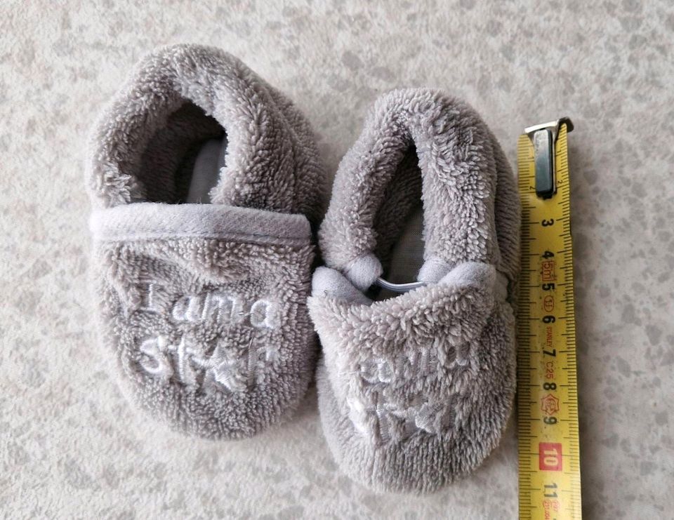 Schuhe Baby Kind Neugeboren Schühchen Fotoshooting in Tönisvorst