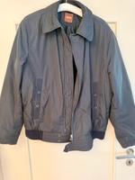 Hugo Boss Blouson Gr. 52 in schimmernden Nachtblau Hessen - Dreieich Vorschau
