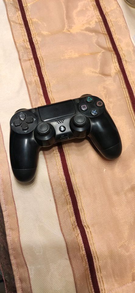 Playstation Konsole defekt Controller in Neu-Isenburg