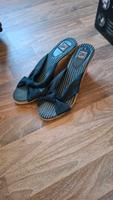 Film Pumps Stoff Keilabsatz Schuhe Pantolette 38/39 Niedersachsen - Lüneburg Vorschau