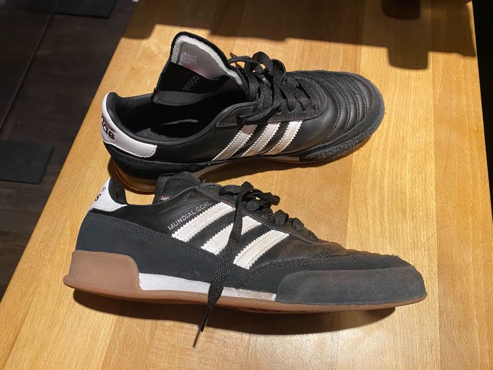 Adidas Mundial Goal Fußball Hallenschuh in Weil der Stadt