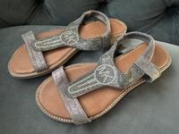 Michael Kors Sandalen in Größe 38 Nordrhein-Westfalen - Kerpen Vorschau