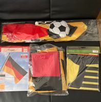 Konvolut 3 Deutschland- Flaggen +1 FußballfahneEM Rheinland-Pfalz - Wilgartswiesen Vorschau