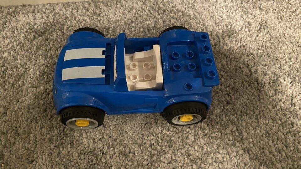 Lego Duplo Auto Rennwagen blau in Velbert