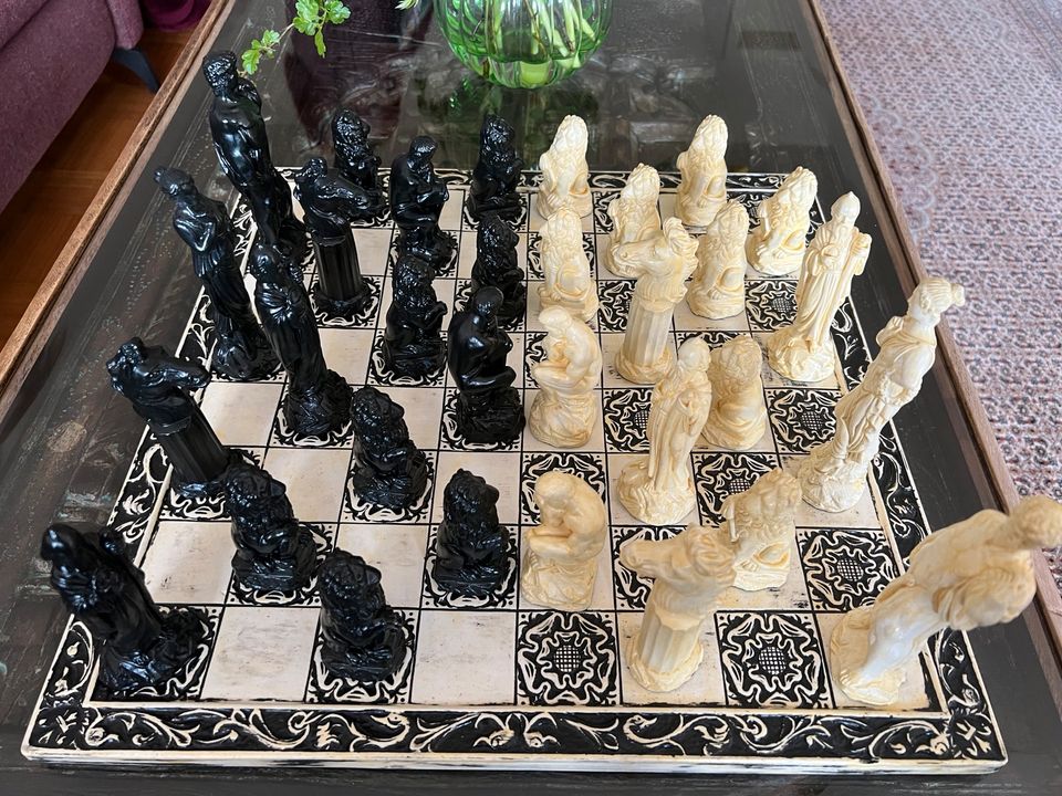 Schach Schachbrett Spiel alt in Waghäusel