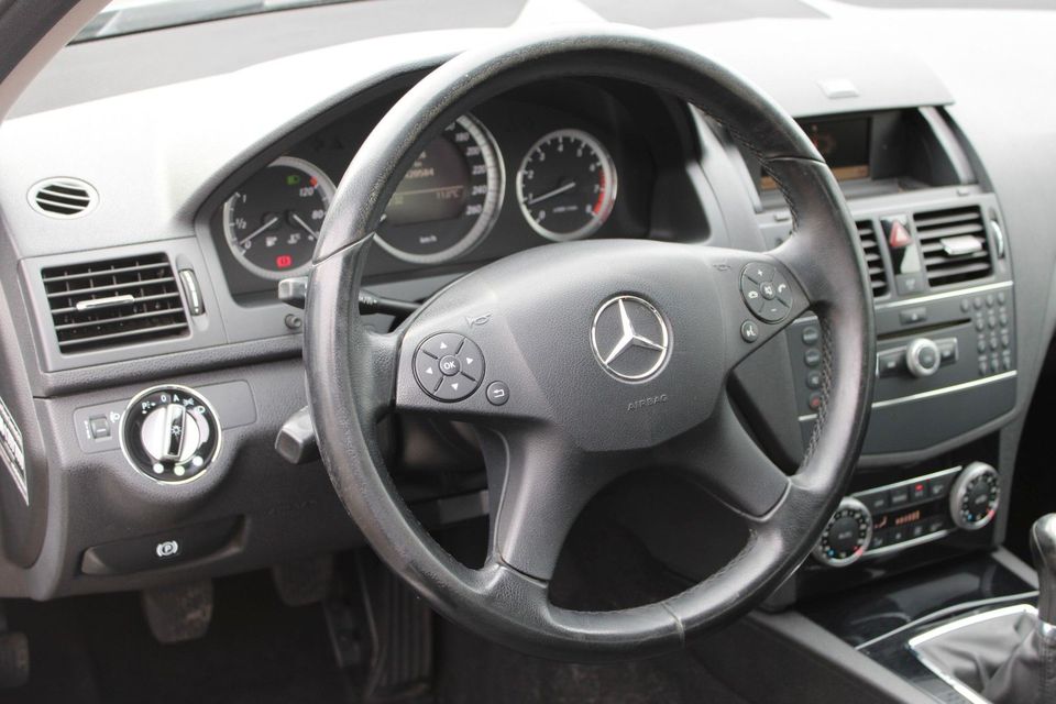 Mercedes-Benz C 180 Kompressor*SCHD*KLIMA*NAVI*XENON* in Viersen