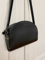 A.P.C. Demi Lune / Halfmoon Bag Tasche aus Leder schwarz Friedrichshain-Kreuzberg - Friedrichshain Vorschau