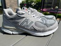 New Balance M990 V3 Laufschuh/ Sneaker, grau, Gr. 45 Schleswig-Holstein - Heikendorf Vorschau