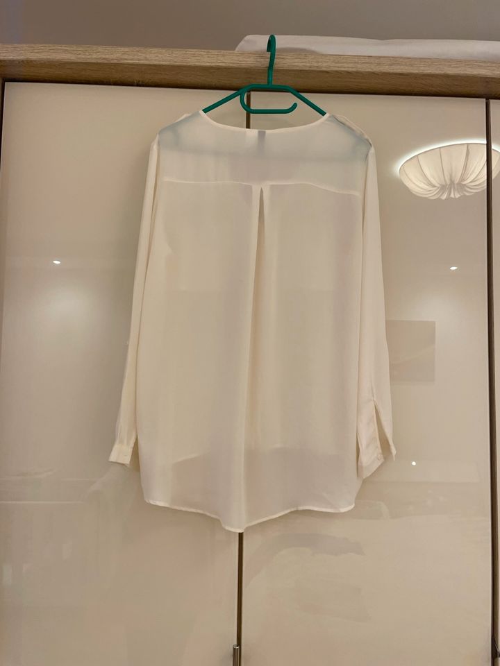 Schöne Bluse, Hemd von H&M beige/weiß Gr. 40 in Mainhausen