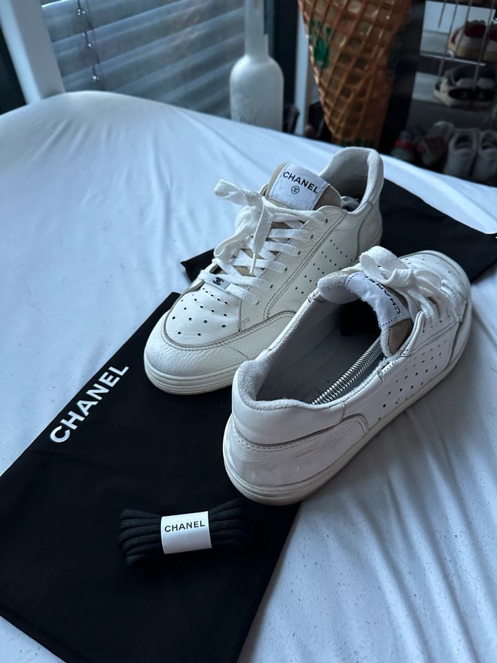 Chanel Sneaker Größe 45 || NP: 1300€ in Gräfelfing