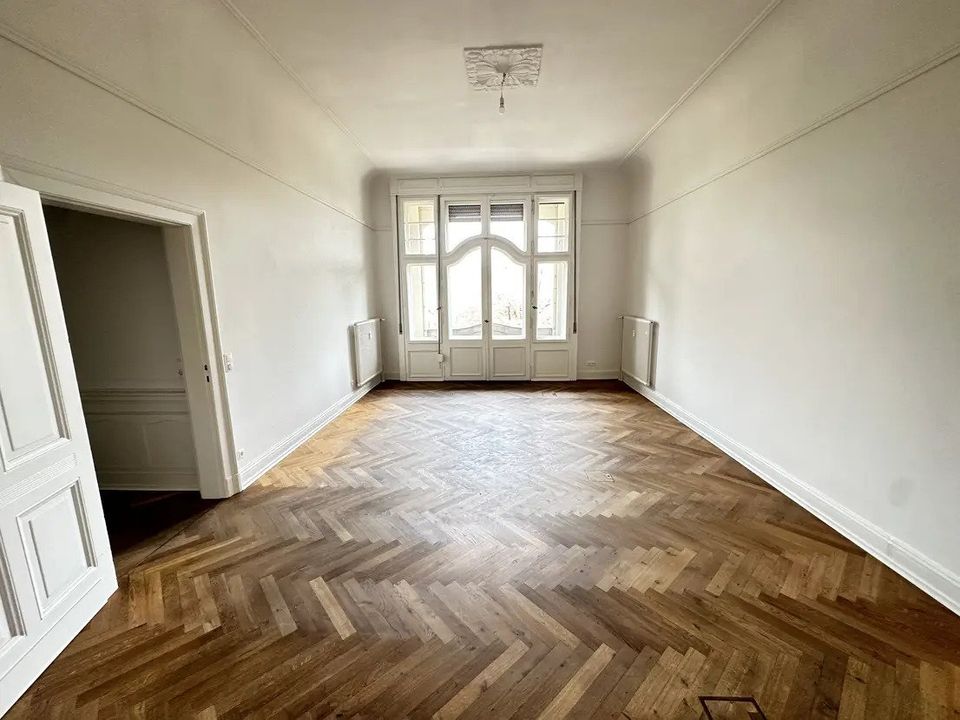 Repräsentativer Stilaltbau in zentraler Lage in Wiesbaden