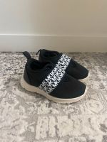 DESIGNER Baby Sneaker Gr 21 Köln - Köln Dellbrück Vorschau