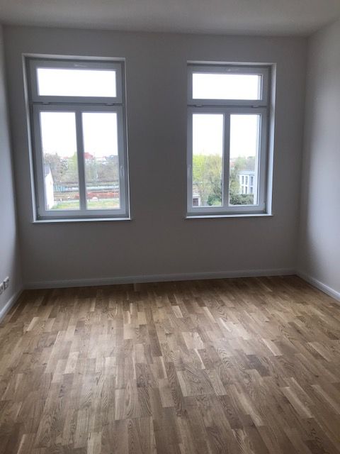 (53/11) 2 - Zimmerwohnung + Balkon hochwertig Saniert Altbau in Magdeburg Buckau in Magdeburg