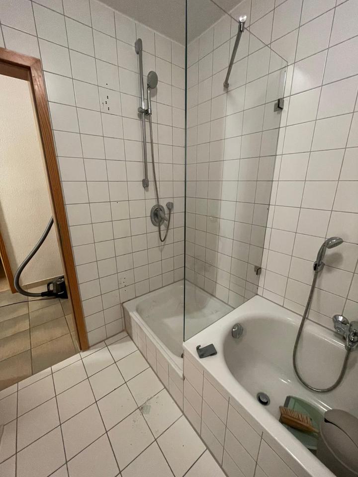 Handwerker Experte Fachmann Sanitär Einbau Dusche Duschkabine in Kernen im Remstal