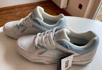 Kangaroos True Pointer Gr.41, neu Baden-Württemberg - Ludwigsburg Vorschau