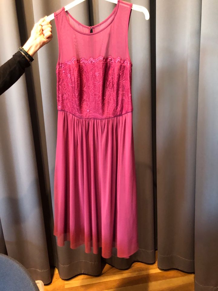 Kleid Abendkleid von Esprit in Altbach