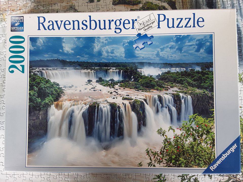 Puzzle , 2000 Teile von Ravensburger zu verschenken in Marienheide