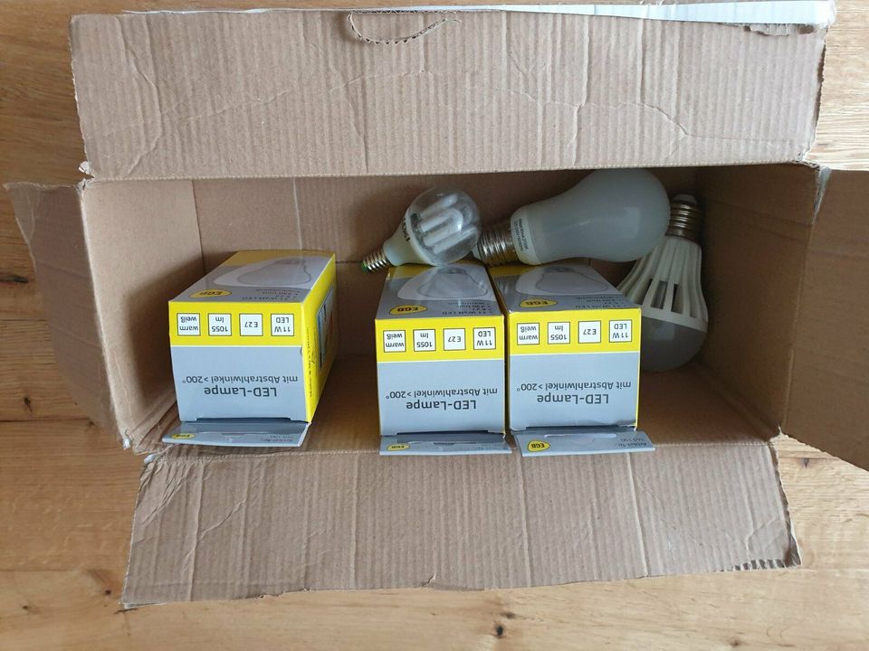 3 LED Leuchtmittel, Lampe, 11 Watt, E27, 230 Volt, warmweiß, + 3 in Sendenhorst