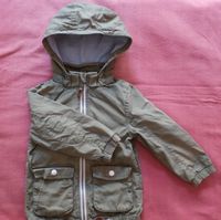 Coole H&M Jacke für den Übergang, Gr. 98, grün Berlin - Wilmersdorf Vorschau