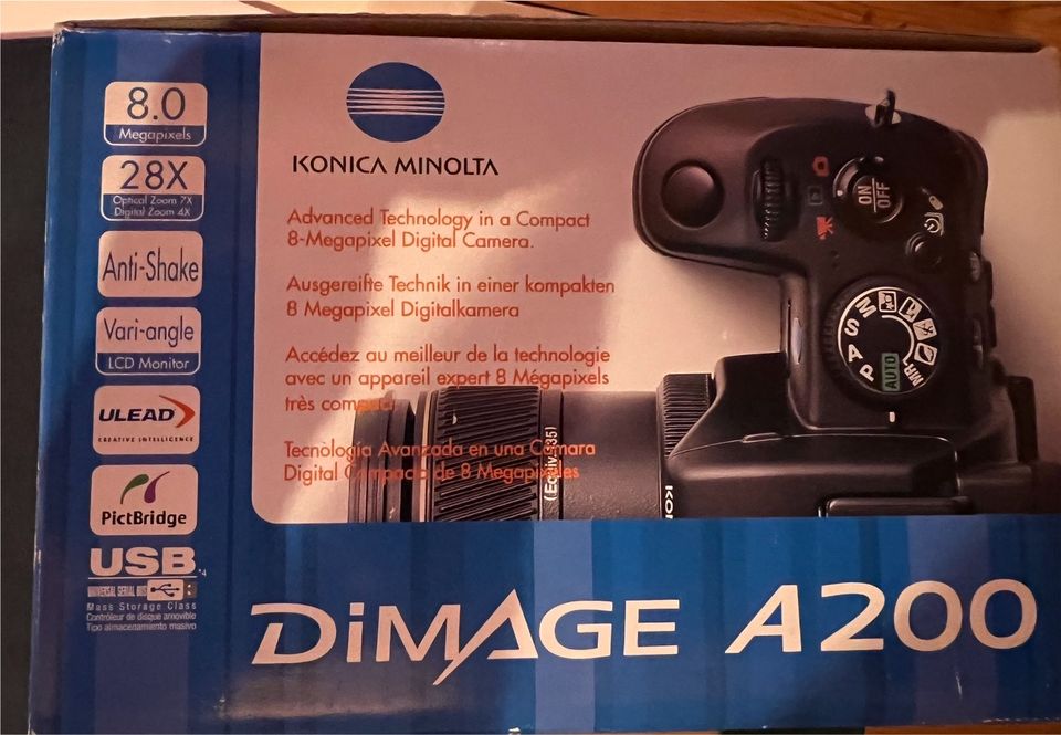 Digitalkamera Konica Minolta Dimage A200 in Abstatt