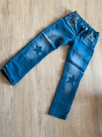 Kinder Jeans, gefüttert, blau, Stern, Gr.110 Top Zustand Hessen - Gladenbach Vorschau