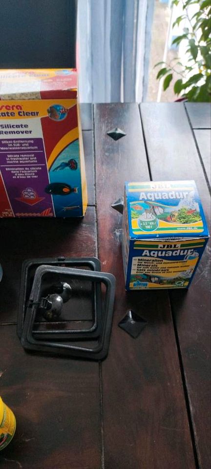 Aquarium Zubehör Deko Filter CO2 Futter JBL Sera Tropica Dennerle in Bad Vilbel