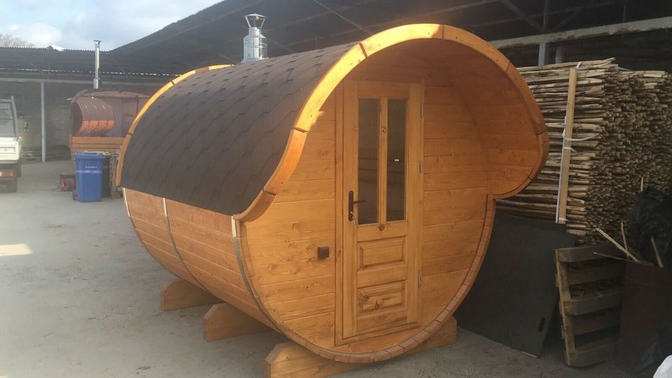 Panoramasauna mit Holzofen, Vordach, LED, 230v Sauna Fasssauna in Wandlitz