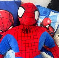 Marvel Spiderman Figur Plüschfigur wie Neu 1,25m Frankfurt am Main - Bockenheim Vorschau