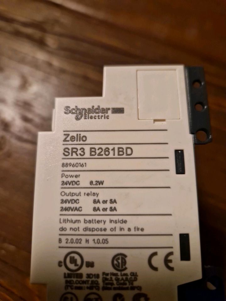 Schneider Electric Logikmodul Zelio SR3 B261BD in Mönchengladbach