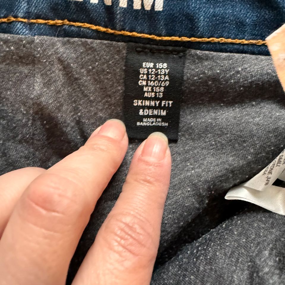 H&M gefütterte Jeans Gr. 158 gerader Schnitt in Dresden