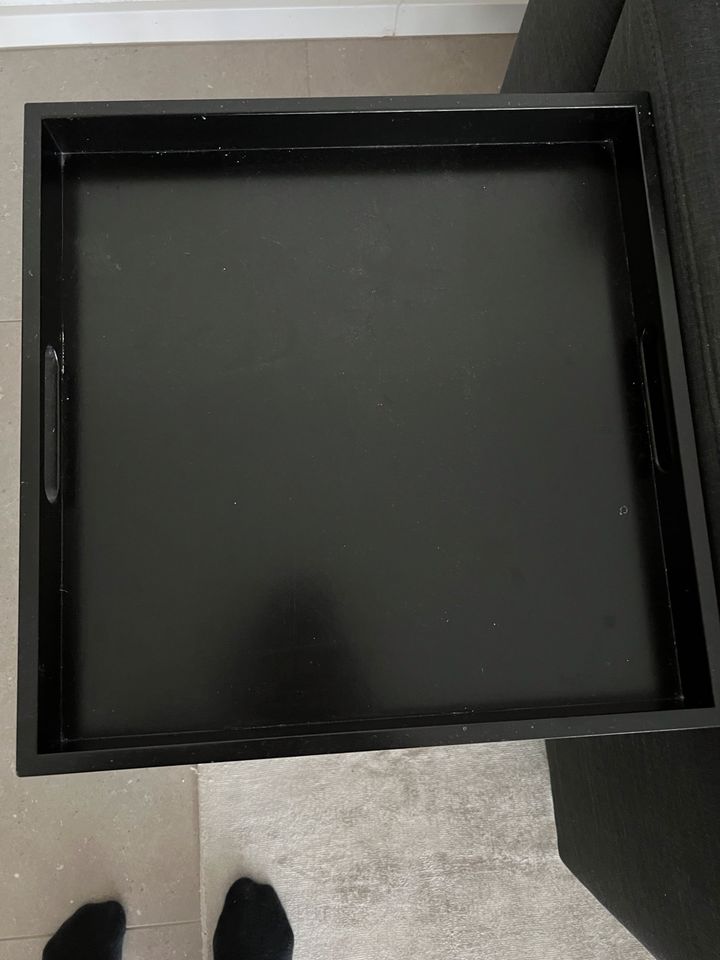 Beistelltisch schwarz mit abnehmbaren Tablett in Weiskirchen