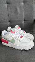 Nike Air force one Damen Schuhe Sachsen - Limbach-Oberfrohna Vorschau
