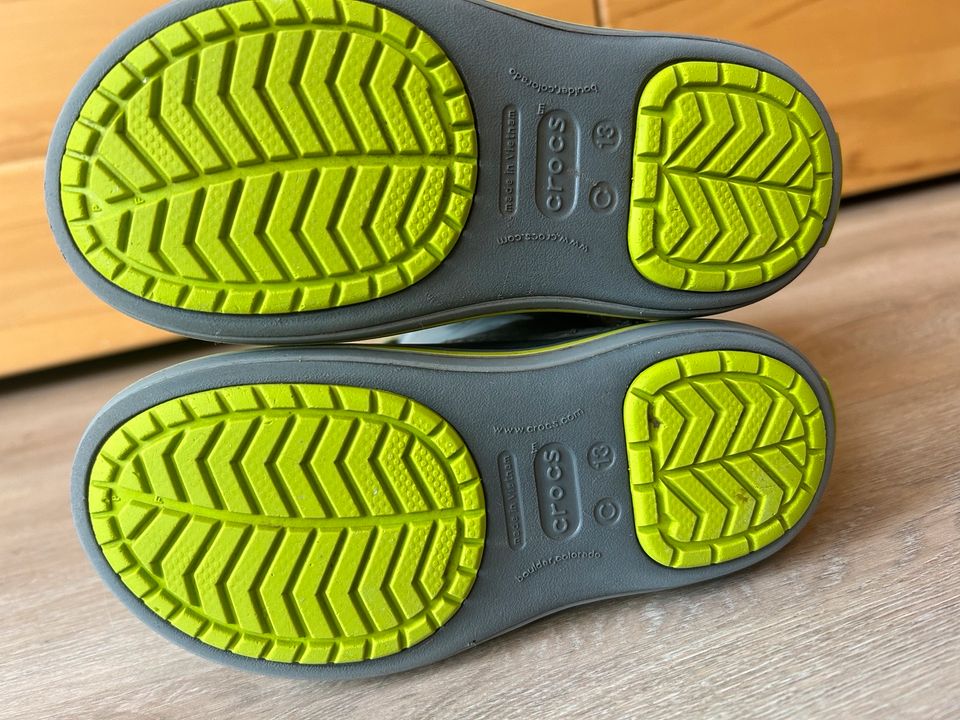 Crocs Kinder Schneestiefel grau Gr. 30/31 in Hamburg