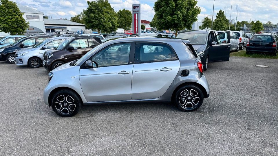 Smart ForFour*Automatik*Pano*Navi*PDC*SH*ALU*TÜV*BT in Fürth