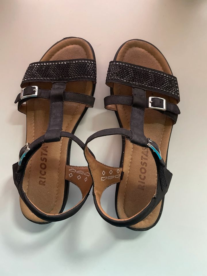 Ricosta Mädchen Leder Sandalen Gr 38 schwarz in Alzey