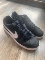 Nike Sneaker schwarz 38 Sachsen - Grüna (Sachsen) Vorschau