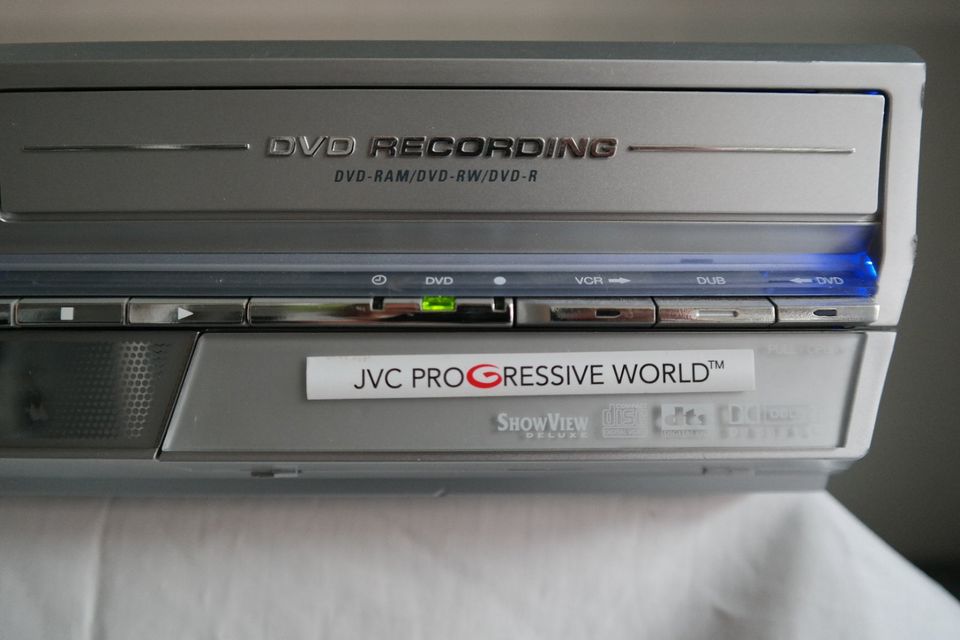 JVC DR-MV 1, VHS-DVD Kopierer Recorder defekt? in München
