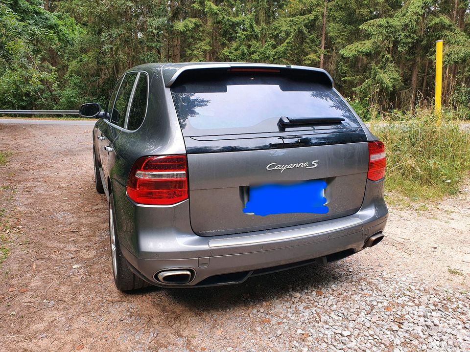 Porsche Cayenne S 4.8L V8 in Roding